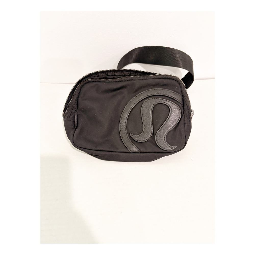 Lululemon Everywhere Belt Bag Black Large Logo